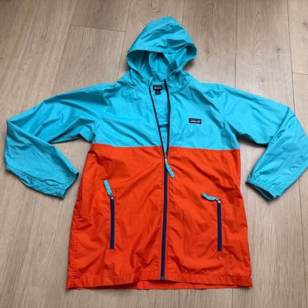 Patagonia XL Hooded Windbreaker Light & Variable Jacket